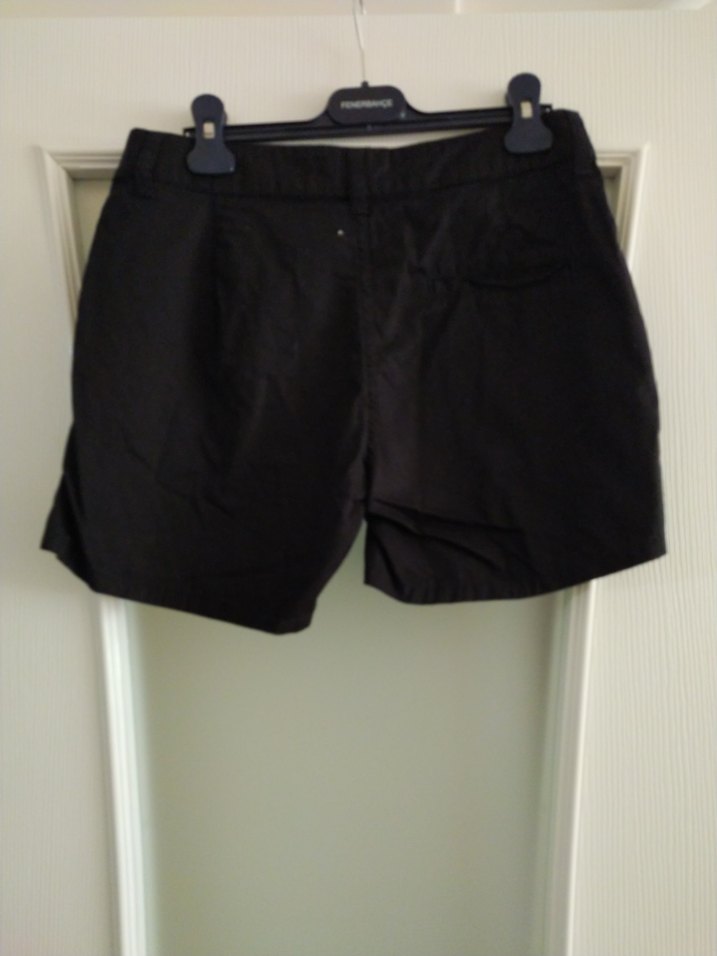 Kadın Siyah Kemerli Mini Şort - Görsel 3