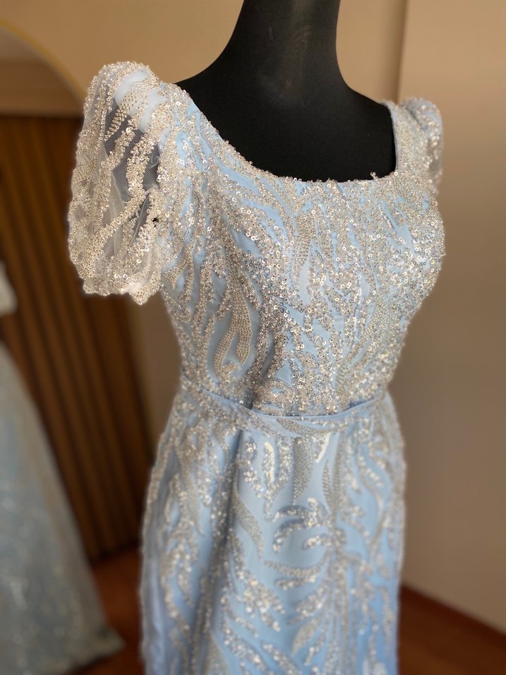 İşlemeli Mavi Uzun Kollu Nişan Elbisesi - Görsel 3