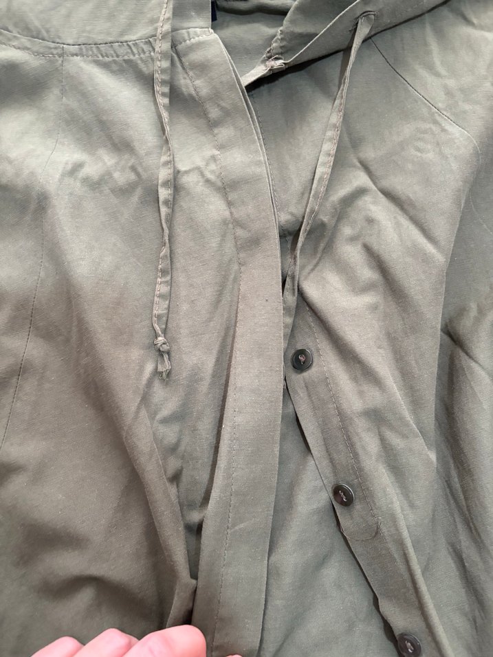 Hali yeşil kapşonlu ince gömlek tarzı - Görsel 3