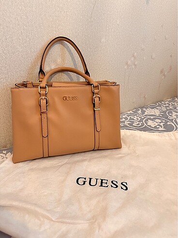 Guess Guess bej rengi çanta