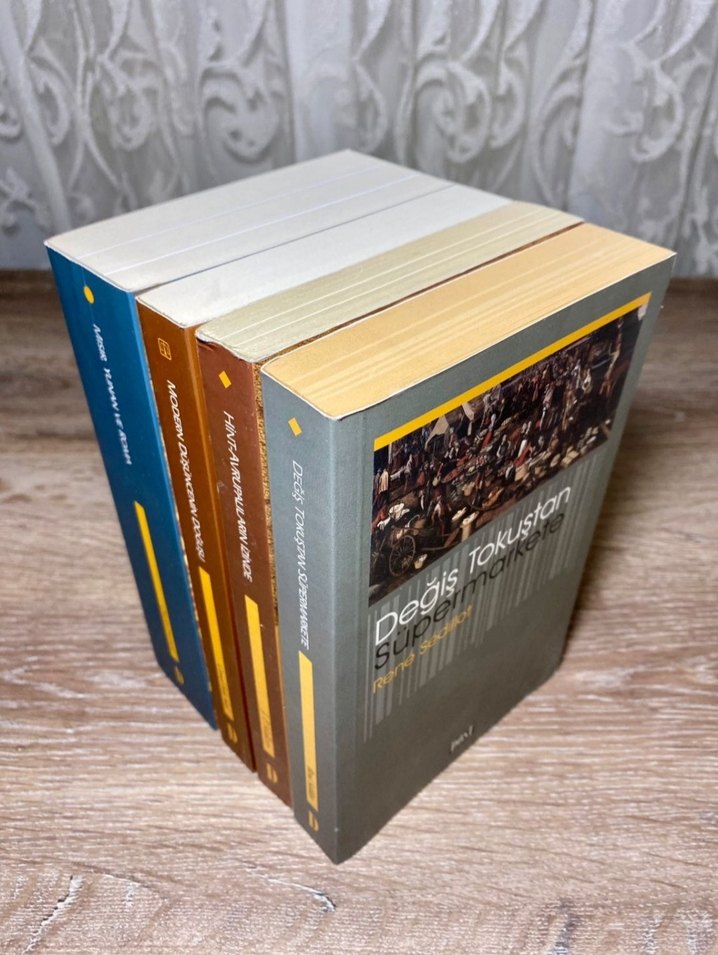 Hint-Avrupalıların İzinde - Dil, Arkeoloji ve Mit Kitap Seti - Görsel 4