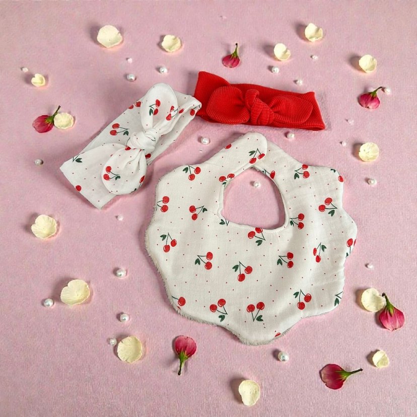 Kiraz Desenli Beyaz Bebek Önlüğü ve Saç Bandı - Görsel 2