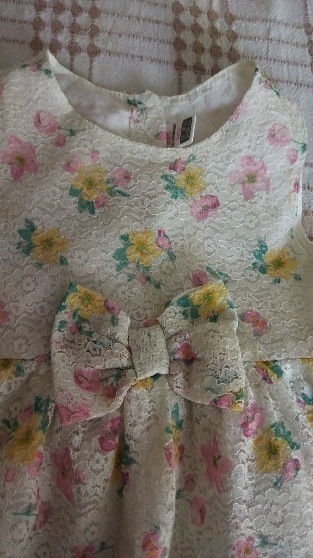 Çiçek Desenli Kız Çocuk Dantelli Elbise - Görsel 2