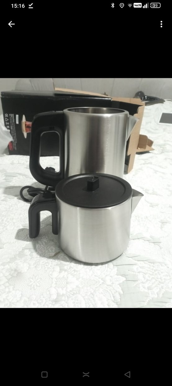 Beyaz ve gri elektrikli su ısıtıcısı - Görsel 3