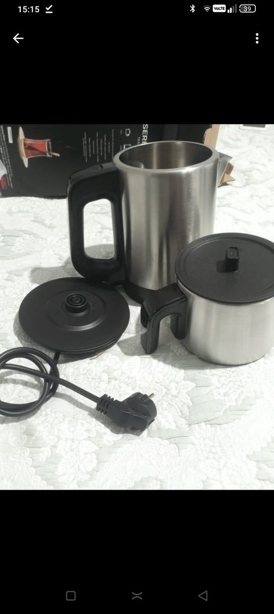 Beyaz ve gri elektrikli su ısıtıcısı - Görsel 4