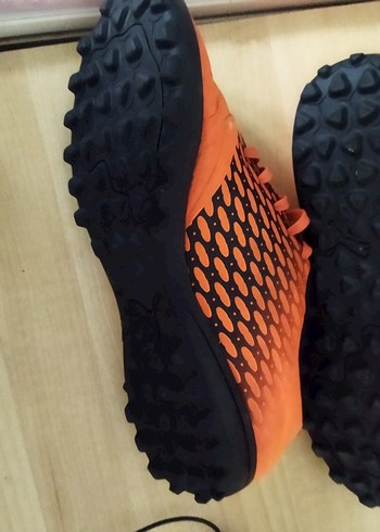 Turuncu Desenli Erkek Futbol Ayakkabısı - Görsel 3