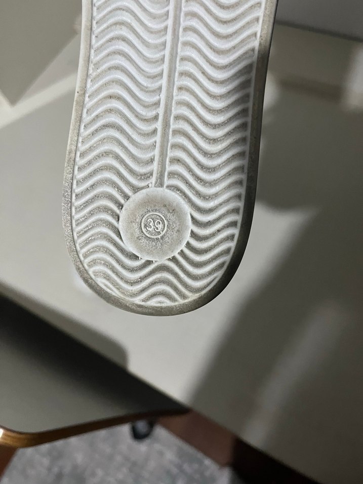 Beyaz Kadın Dolgu Topuk Sandalet - Görsel 3