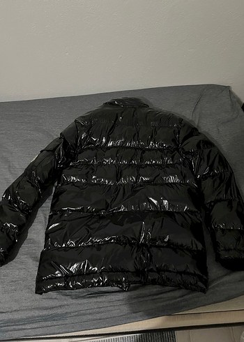 Replika moncler şişme parlak mont yırtıksız kapüşonlu - Görsel 2