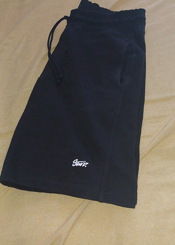 Siyah Rahat Kesim Erkek Şort Pull And Bear Az giyildi - Görsel 3