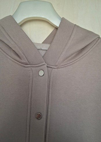 Çıtçıtlı Uzun Gri Kadın Hırka - Görsel 2