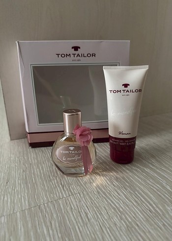 Tom Taılor Tom Tailor Kadın Parfüm ve Vücut Losyonu Seti