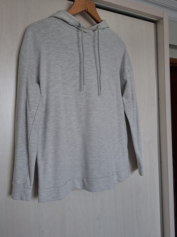 Gri Kapüşonlu Kadın Sweatshirt - Görsel 3