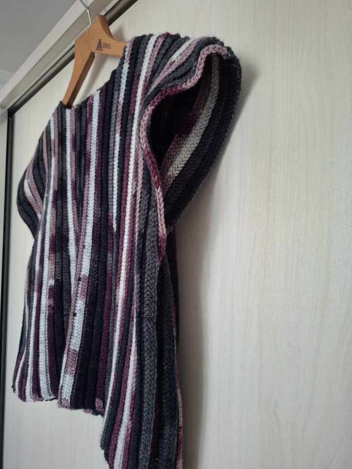 Siyah Mor Beyaz Detaylı Kadın Süveter - Görsel 2