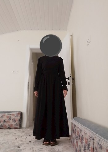 Drapeli Siyah Uzun Kollu Uzun Elbise