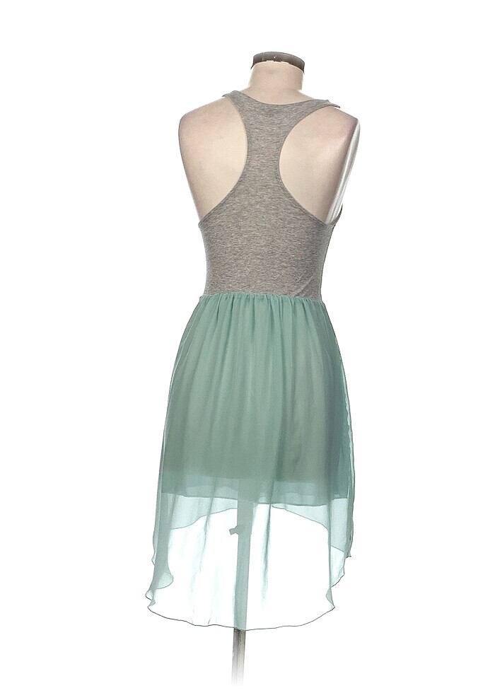 Bershka Kısa Elbise %70 İndirimli. - Görsel 3