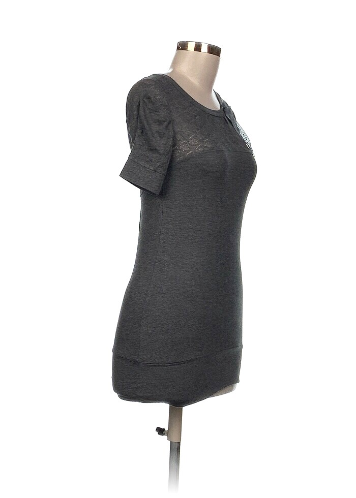 Stradivarius Kısa Elbise %70 İndirimli. - Görsel 2