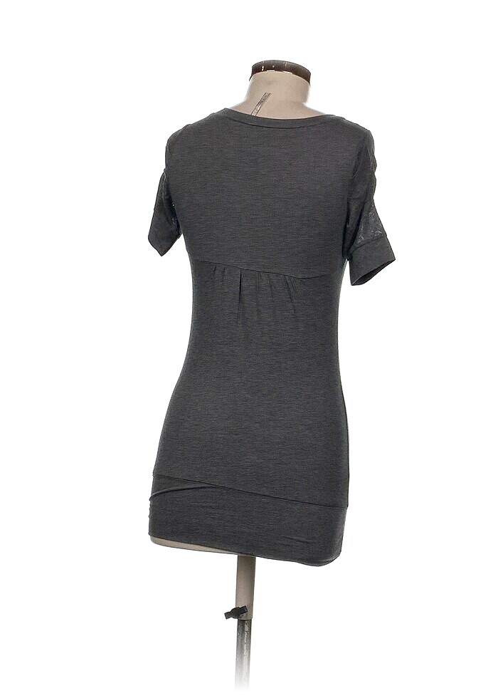 Stradivarius Kısa Elbise %70 İndirimli. - Görsel 3