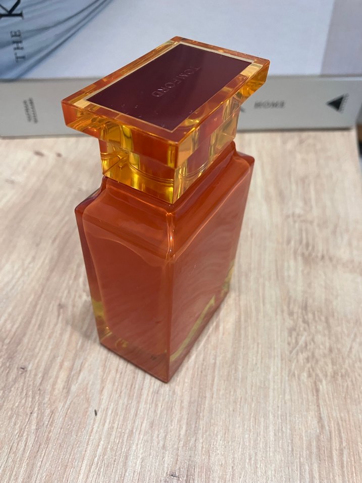 Tom Ford Bitter Peach Kadın Parfümü - Görsel 3