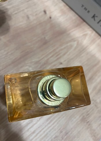 Burberry Goddess Kadın Parfümü - Görsel 4