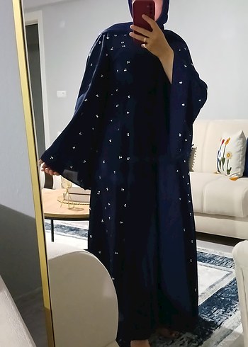 Uzun Kollu İşlemeli Mavi Kadın Elbisesi