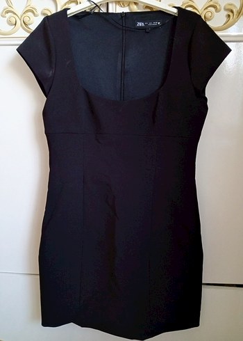 Zara Siyah V Yakalı Midi Elbise zara yeni