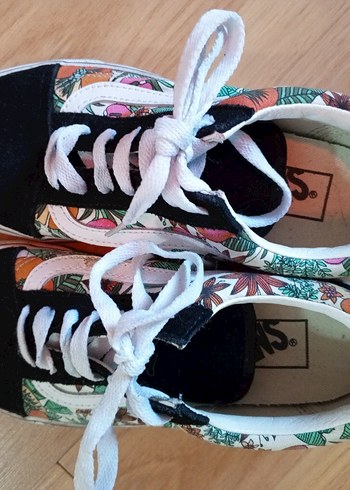 Ayakkabı orjinal bana 37 çok iyi durumda - Görsel 2