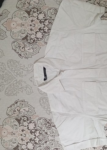 zara Düğmeli Kısa Kollu gömlek az giyildi zara orjinal s - Görsel 5