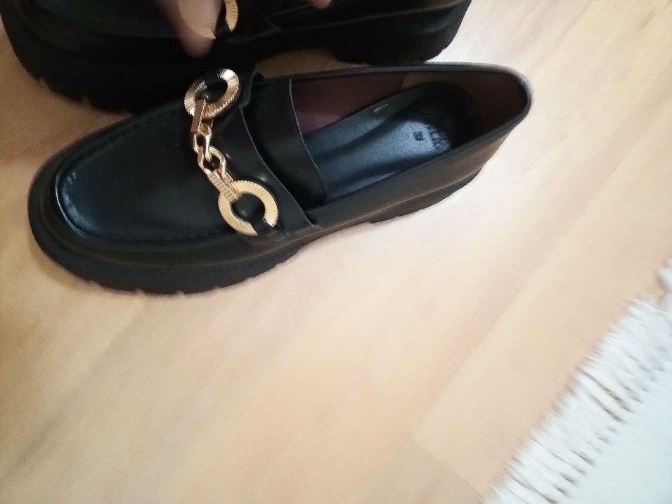 Zincir Detaylı Siyah Deri Kadın Loafer yeni zara 37 no - Görsel 3