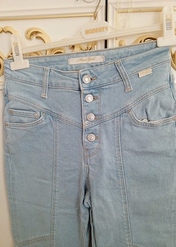 Mavi Düğmeli Midi Boy Kadın Denim Pantolon - Görsel 3