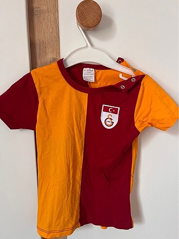 Galatasaray çocuk forması