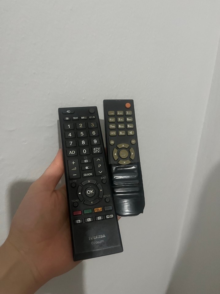 TOSHIBA siyah televizyon - Görsel 3