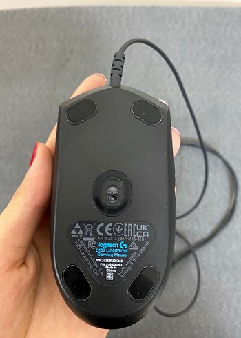 Beden Logitech RGB 8000 DPİ Oyuncu Mouse