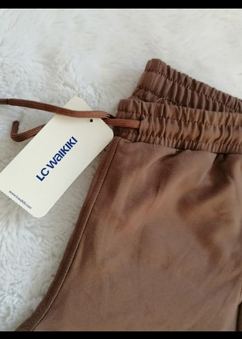 8 Yaş Beden LC Waikiki Kahverengi Eşofman 8.9 YAŞ