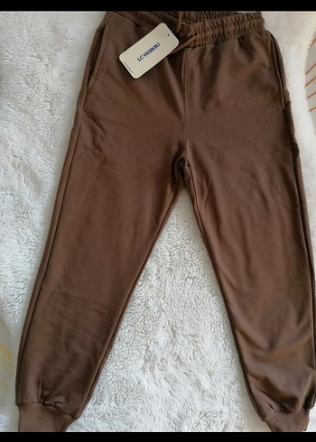 8 Yaş Beden kahverengi Renk LC Waikiki Kahverengi Eşofman 8.9 YAŞ