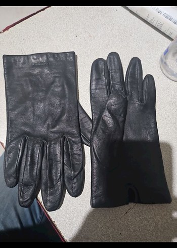 Siyah Deri Gotik Kadın Eldiveni - Görsel 6