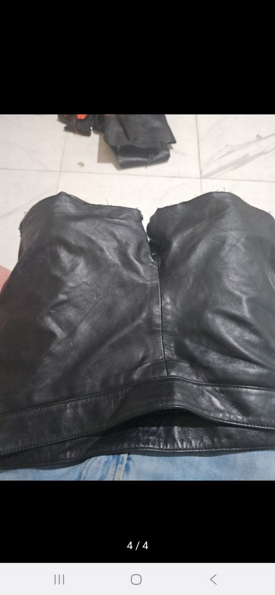 Siyah Deri Kadın Midi Şort - Görsel 4