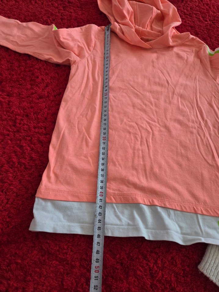 Kızlar için uzun kollu, bol kesim pembe ve beyaz kazaklar - Görsel 3