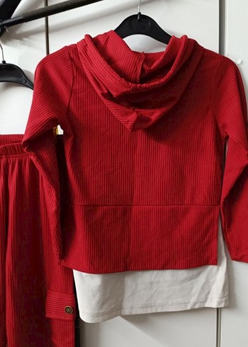 Kırmızı mevsimlik eşofman takımı - Görsel 2