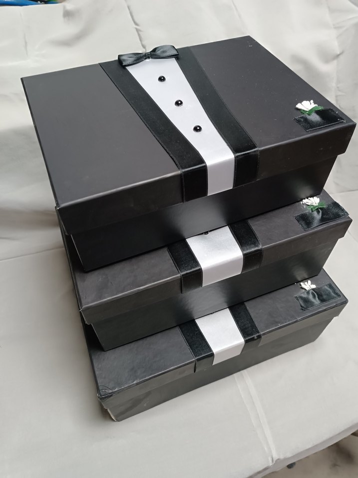 Klasik Siyah Damatlık Hediye Kutusu - Görsel 3