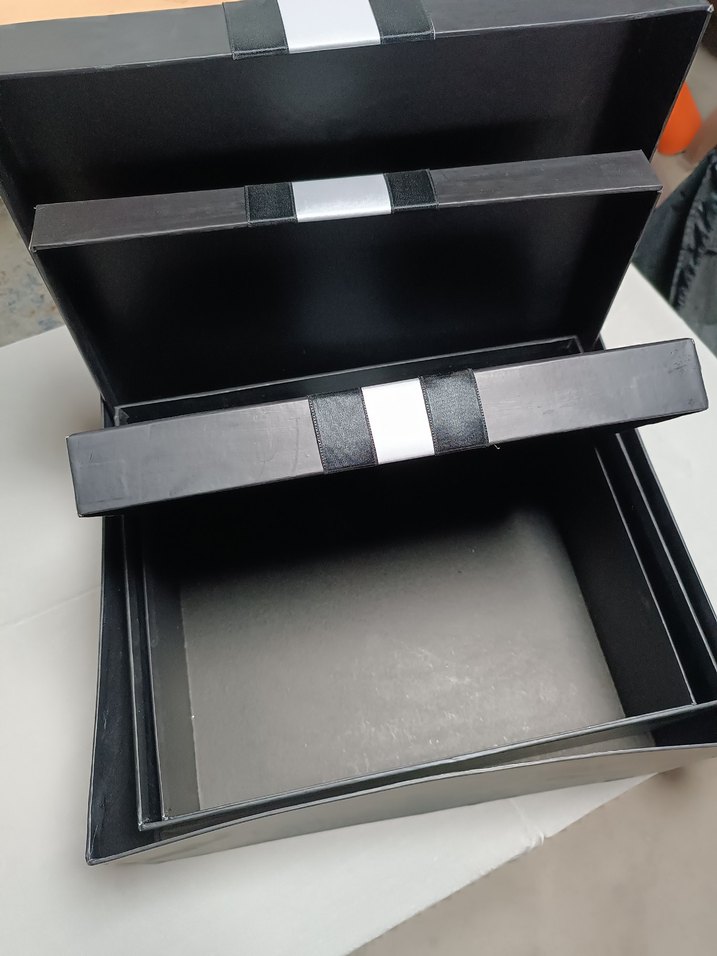 Klasik Siyah Damatlık Hediye Kutusu - Görsel 4