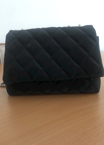 Zincir Detaylı Siyah Süet Kadın Çanta - Görsel 2