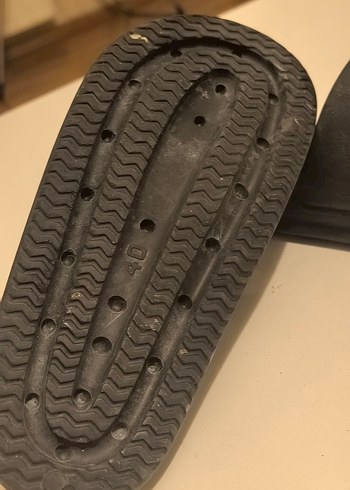 Minimalist Siyah Erkek Terlik - Görsel 3