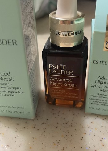 Estée Lauder Gelişmiş Gece Onarıcı Serum - Görsel 2