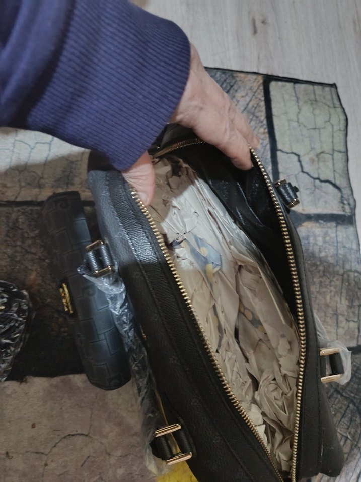 Pierre  Cardin orjinsl sıfır  Kadın Omuz Çantası Cüzdan Hediyeli - Görsel 5