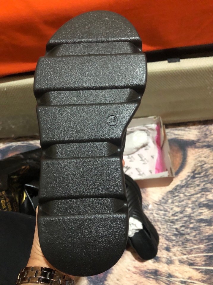 Hakiki deri  Kadın Dolgu Topuklu terlik sıfır kutusunda - Görsel 3