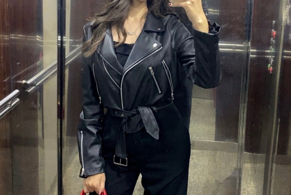 Zincir Detaylı Siyah Deri Ceket - Görsel 3