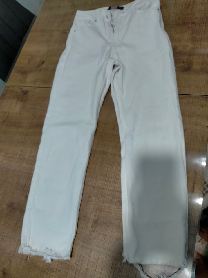 Beyaz Rahat Kesim Midi Kadın Jean - Görsel 2
