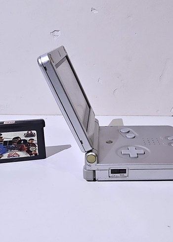  Beden Renk NİNTENDO SP 001 OYUN KONSOLU GRİ RENK VE FIFA SOCCER 2005 OYUN K