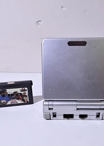  Beden NİNTENDO SP 001 OYUN KONSOLU GRİ RENK VE FIFA SOCCER 2005 OYUN K