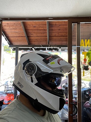 ÇENE AÇILIR GÖZLÜKLÜ KASK SIFIR